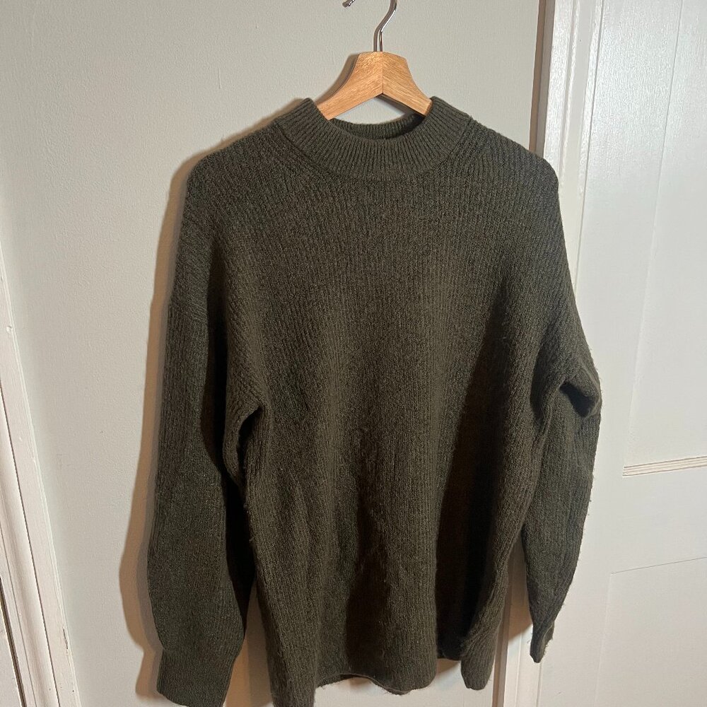 H&M Olive Green Mock Neck Sweater | Size XS | Cozy Knit